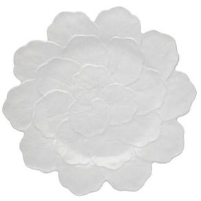 Alt-Plato-de-Sitio-Grande-en-Loza-Blanca-Bordallo-Pinheiro-Coleccion-Geranio-33-cm-con-Relieves-de-Hojas-y-Flores- Alt-Plato-de-Sitio-Grande-en-Loza-Blanca-Bordallo-Pinheiro-Coleccion-Geranio-33-cm-con-Relieves-de-Hojas-y-Flores-